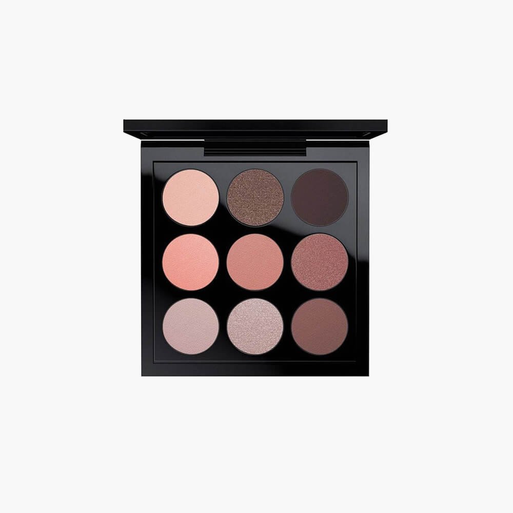 BURGUNDY EYESHADOW
